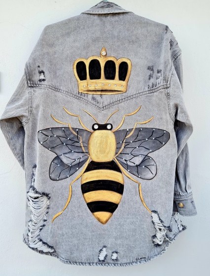 Jacketbee